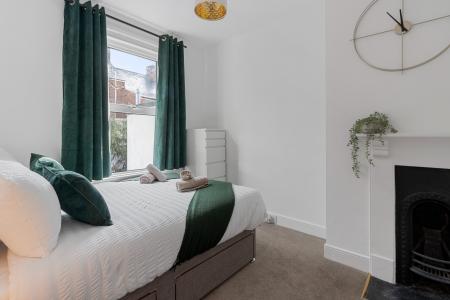 2 bedroom Terraced House to let in Roberts Road, Exeter, EX2