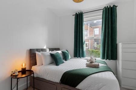 2 bedroom Terraced House to let in Roberts Road, Exeter, EX2