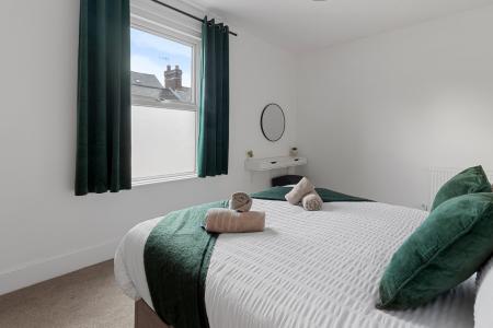 2 bedroom Terraced House to let in Roberts Road, Exeter, EX2