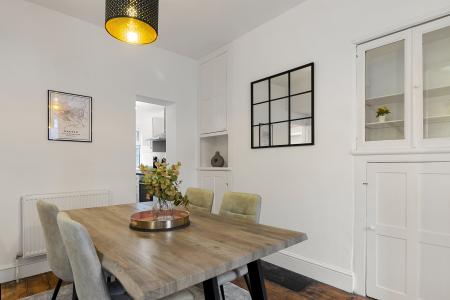 2 bedroom Terraced House to let in Roberts Road, Exeter, EX2