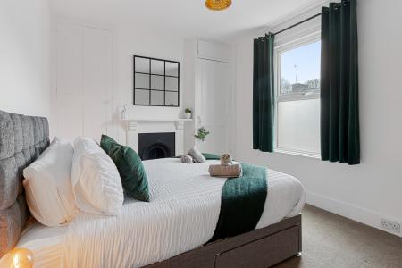 2 bedroom Terraced House to let in Roberts Road, Exeter, EX2