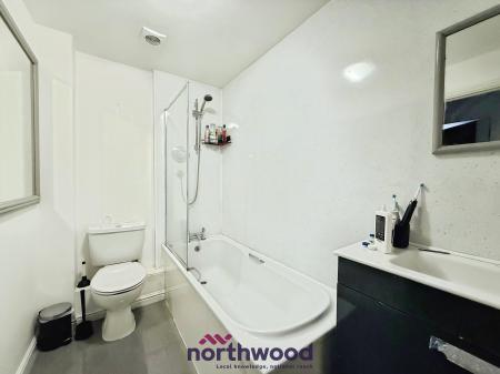 2 bedroom Flat for sale in Russell Walk, Kings Heath, Exeter, EX2