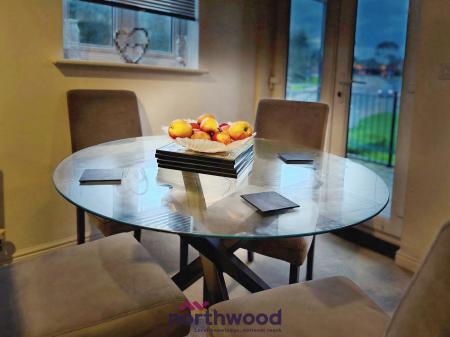 2 bedroom Flat for sale in Russell Walk, Kings Heath, Exeter, EX2