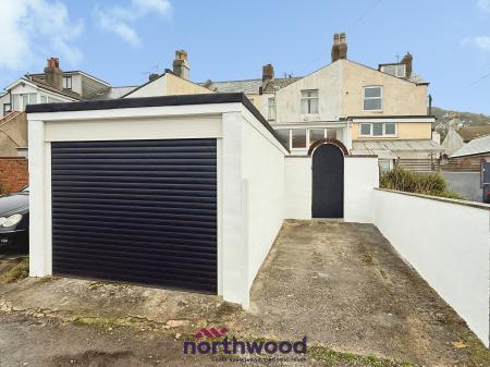 2 bedroom Flat for sale in Higher Polsham Road, Paignton, TQ3