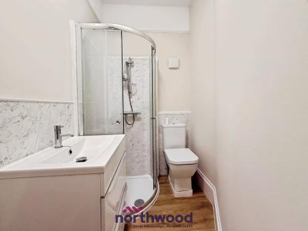 2 bedroom Flat for sale in Higher Polsham Road, Paignton, TQ3