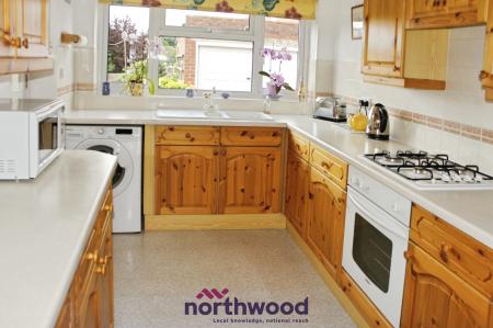 3 bedroom Semi-detached house to let in Warwick Road, Heavitree, Exeter, EX1