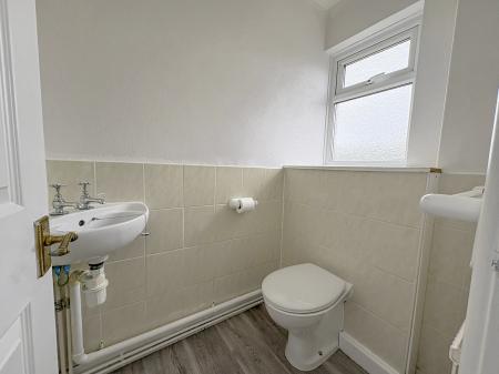 3 bedroom Flat to let in Whipton Village Road, Whipton, Exeter, EX4