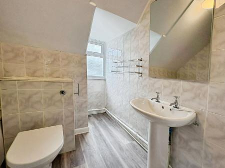 3 bedroom Flat to let in Whipton Village Road, Whipton, Exeter, EX4