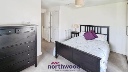 4 bedroom Semi-detached house for sale in Sand Grove, Exeter, EX2