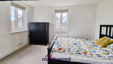 4 bedroom Semi-detached house for sale in Sand Grove, Exeter, EX2