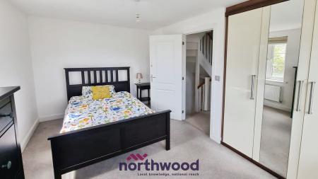 4 bedroom Semi-detached house for sale in Sand Grove, Exeter, EX2