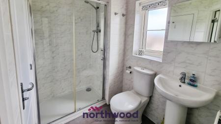 4 bedroom Semi-detached house for sale in Sand Grove, Exeter, EX2
