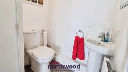 4 bedroom Semi-detached house for sale in Sand Grove, Exeter, EX2