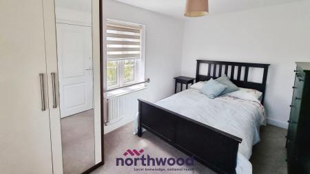 4 bedroom Semi-detached house for sale in Sand Grove, Exeter, EX2