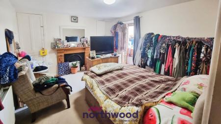 5 bedroom Terraced House for sale in Hatfield Road, Torquay, TQ1