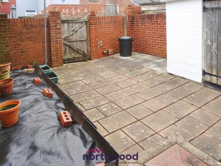 2 bedroom Terraced House to let in Church Terrace, Heavitree, Exeter, EX2