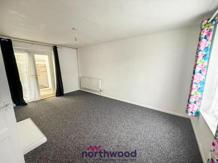 2 bedroom Flat to let in Mincinglake Road, Stoke Hill, Exeter, EX4
