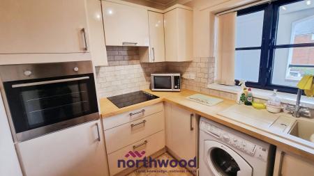 1 bedroom Flat for sale in Church Street, Heavitree, Exeter, EX2