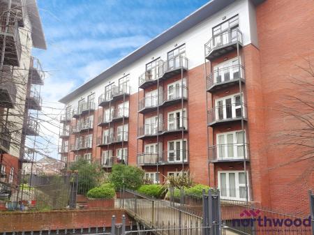0 bedroom Studio flat to let in New North Road, Central, Exeter, EX4