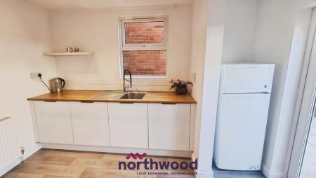 3 bedroom Terraced House to let in Old Vicarage Road, St Thomas, Exeter, EX2