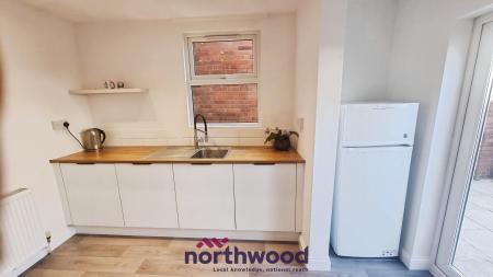 3 bedroom Terraced House to let in Old Vicarage Road, St Thomas, Exeter, EX2