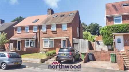 4 bedroom Semi-detached house to let in Fox Road, Beacon Heath, Exeter, EX4