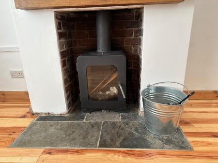 4 bedroom Semi-detached house to let in Fox Road, Beacon Heath, Exeter, EX4