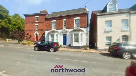 2 bedroom Flat to let in Clifton Road, Newtown, Exeter, EX1