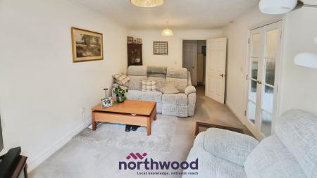 2 bedroom Flat for sale in Mowbray Court, Heavitree, Exeter, EX2