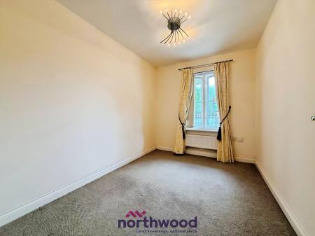 2 bedroom Flat to let in Heraldry Way, Kings Heath, Exeter, EX2