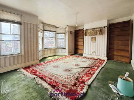 5 bedroom Terraced House for sale in Mount Pleasant Road, Exeter, EX4