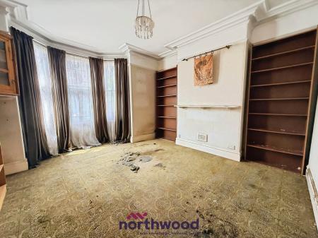 5 bedroom Terraced House for sale in Mount Pleasant Road, Exeter, EX4