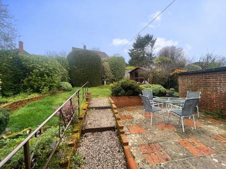 2 bedroom Bungalow to let in Elmdon Close, Pennsylvania, Exeter, EX4