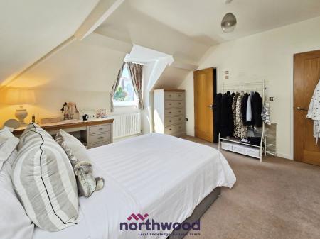 2 bedroom Flat to let in 14 Sands Road, Paignton, TQ4