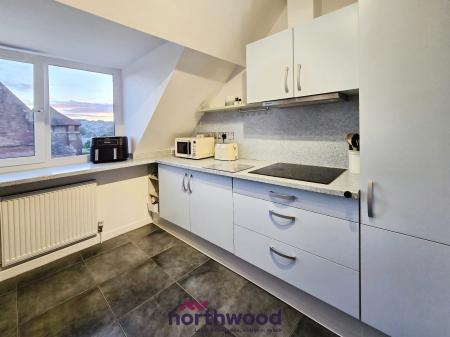 2 bedroom Flat to let in 14 Sands Road, Paignton, TQ4