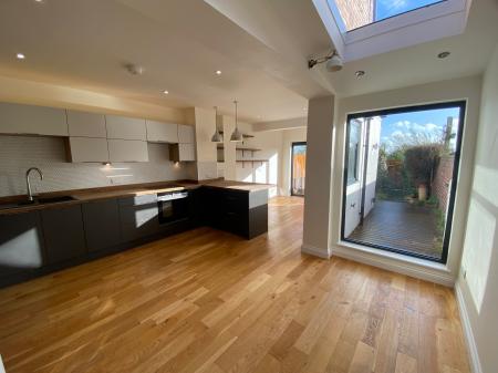 3 bedroom Terraced House to let in Park Road, Exeter, EX1