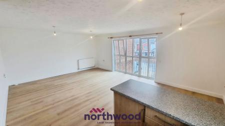 2 bedroom Flat to let in Retail Park Close, Exeter, EX2