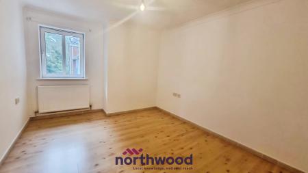 2 bedroom Flat to let in Retail Park Close, Exeter, EX2