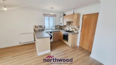2 bedroom Flat to let in Retail Park Close, Exeter, EX2