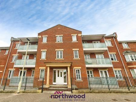 2 bedroom Flat to let in Heraldry Way, Kings Heath, Exeter, EX2