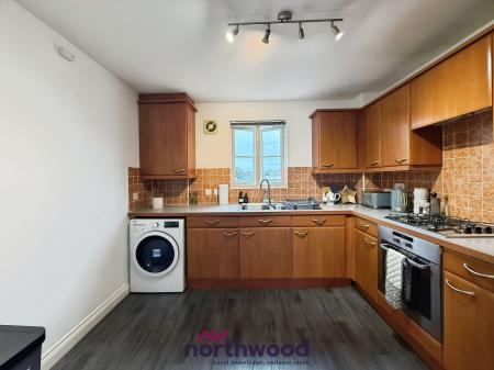 2 bedroom Flat to let in Heraldry Way, Kings Heath, Exeter, EX2
