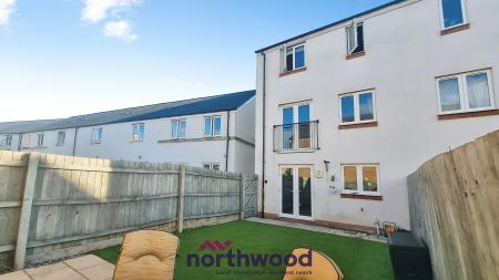 4 bedroom Semi-detached house for sale in Tillhouse Road, Cranbrook, EX5
