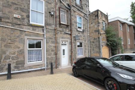 1 bedroom Flat for sale in Shillinghill, Alloa, FK10