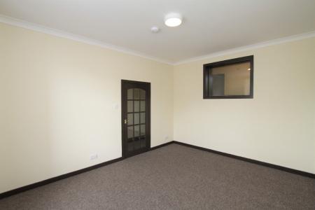 1 bedroom Flat for sale in Shillinghill, Alloa, FK10