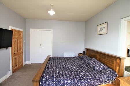 3 bedroom Semi-detached house for sale in Peathill Terrace, Bonnybridge, FK4