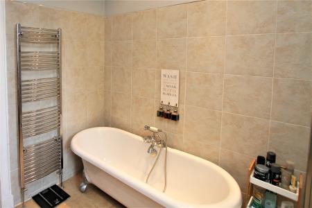 3 bedroom Semi-detached house for sale in Peathill Terrace, Bonnybridge, FK4