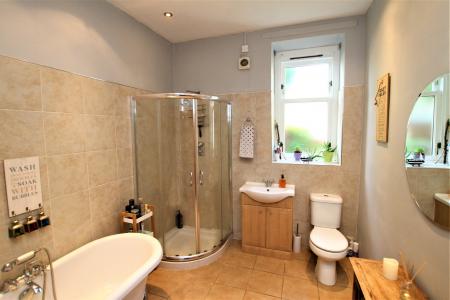 3 bedroom Semi-detached house for sale in Peathill Terrace, Bonnybridge, FK4