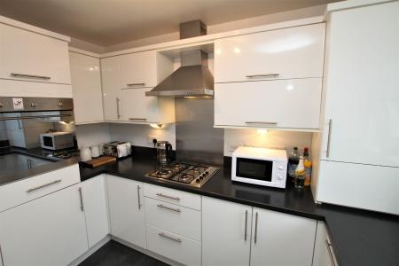 2 bedroom Apartment for sale in Robert Breton Court, Larbert, FK5