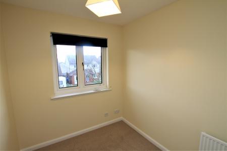 4 bedroom Detached house for sale in Fowler Crescent, Denny, FK6