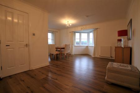 2 bedroom Flat for sale in Hillside Grove, Boness, EH51